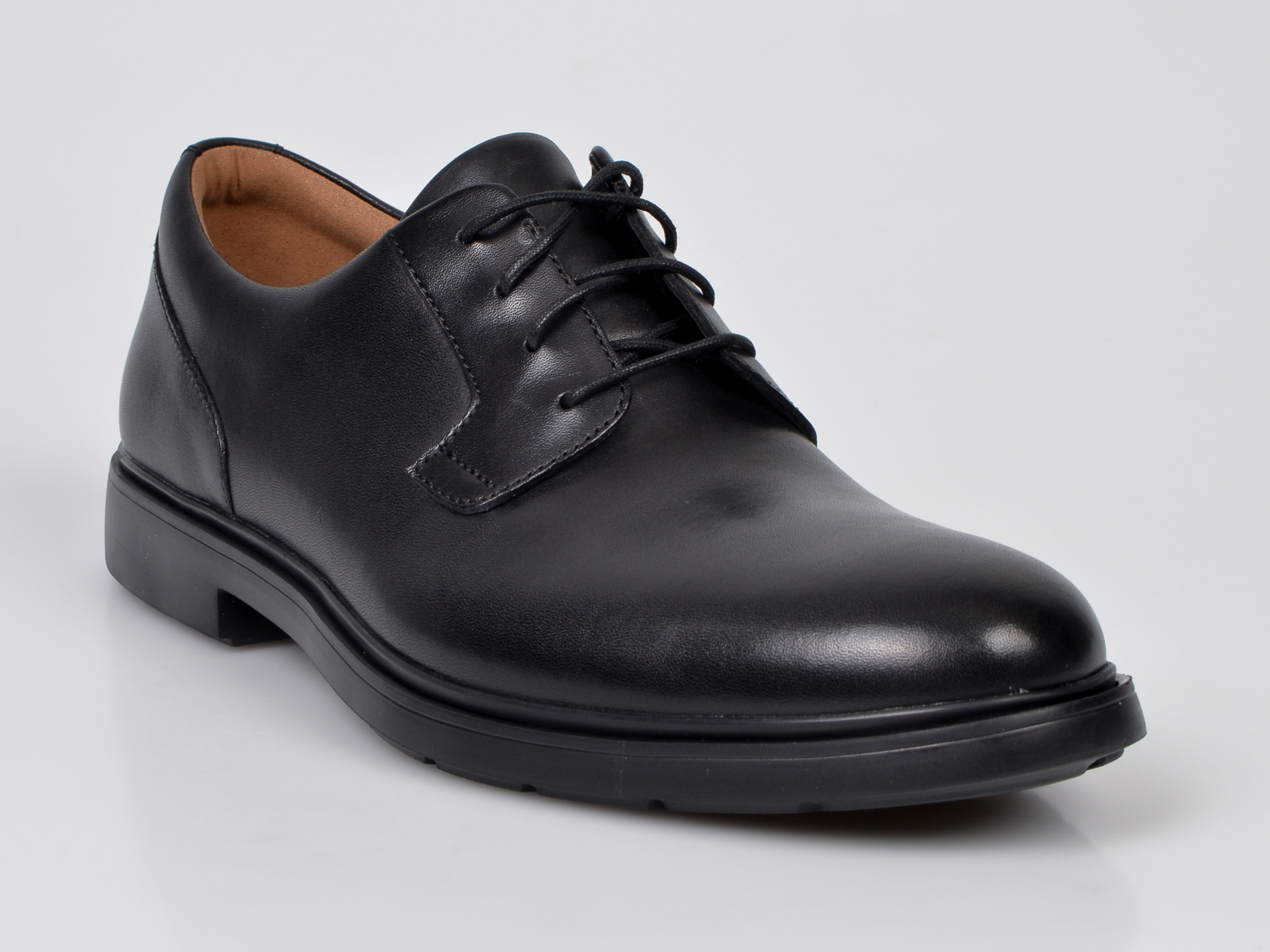 Pantofi CLARKS negri, Un Tailor Tie, din piele naturala