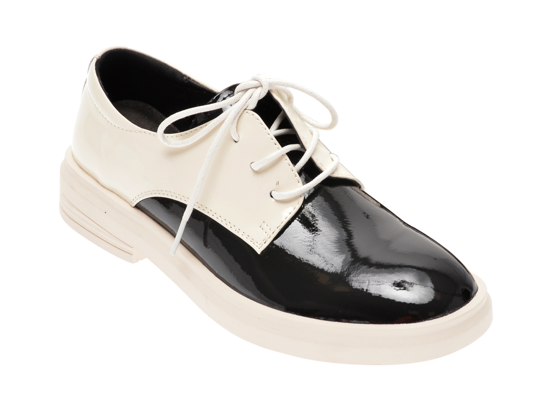 Pantofi PASS COLLECTION albi, 19118, din piele naturala lacuita