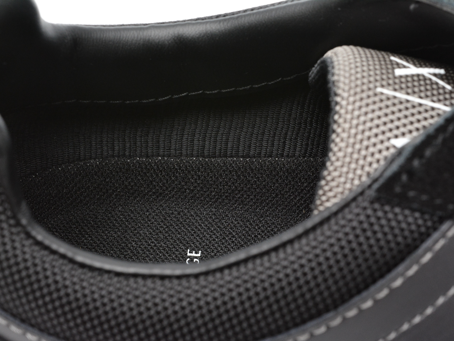 Poze Pantofi sport ARMANI EXCHANGE negri, XUX122, din material textil si piele naturala Tezyo